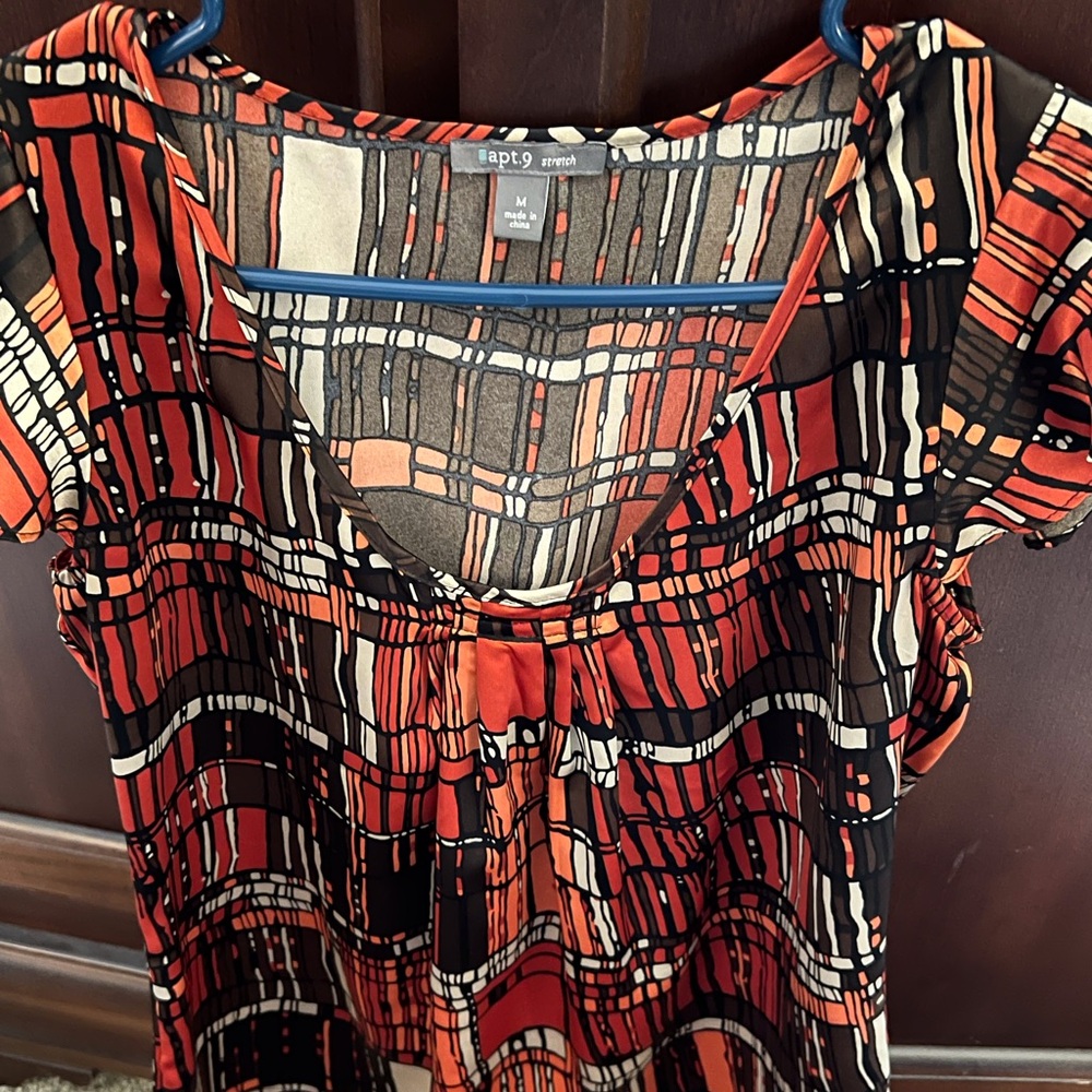 Apt 9 stretch Silky Brown Short Sleeve Blouse Size M